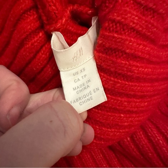 H & M Cowl Neck Red Orange Sweater Size XSmall - Picture 9 of 10